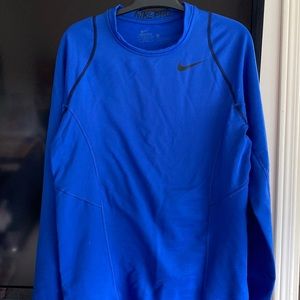 Nike Hyperwarm Top
